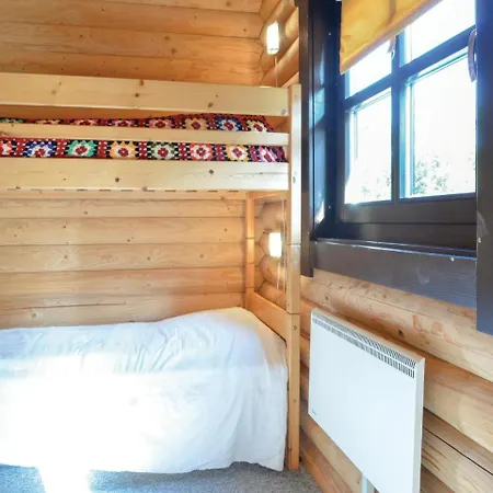 度假居 Three-bedroom Holiday In *